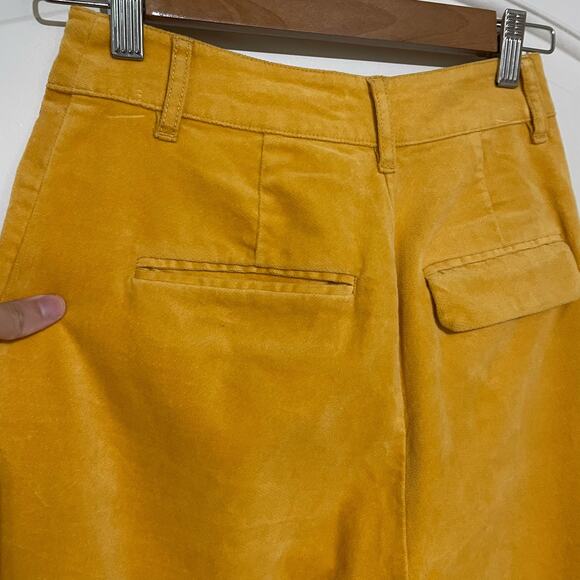 NWT ASOS Mustard Textured Barrel Capri Pant Yellow Size 2 Culotte - Picture 11 of 12